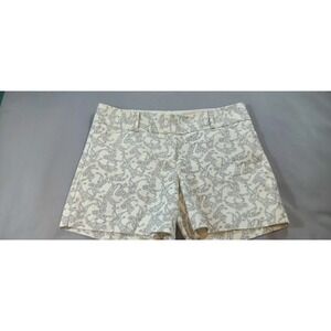 The Limited Women's Shorts Ivory Paisley Size 8 Chino Preppy Classic